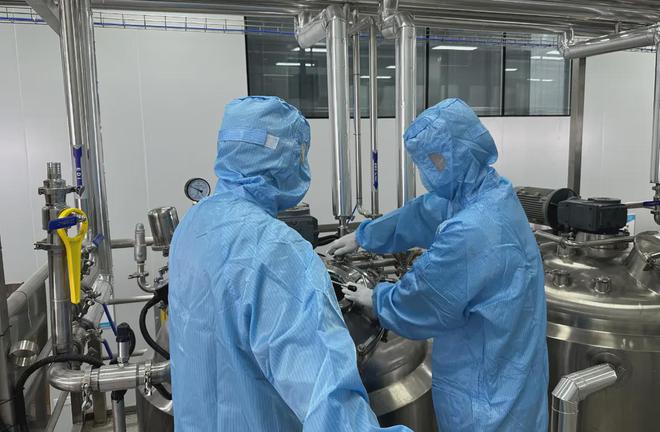 碧蓮生物 以卓越員工管理與技術(shù)培養(yǎng)為核心，構(gòu)筑化妝品生產(chǎn)服務(wù)品質(zhì)新高地